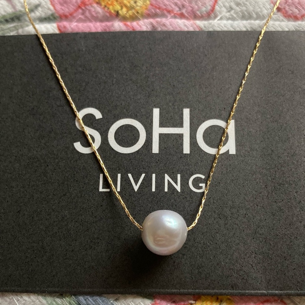 Necklace with Grey Pearl